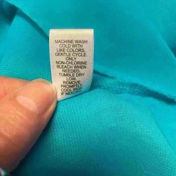 Cato Women’s sleeveless layered ruffled front in layers blue green size 14/16W - Picture 8 of 8